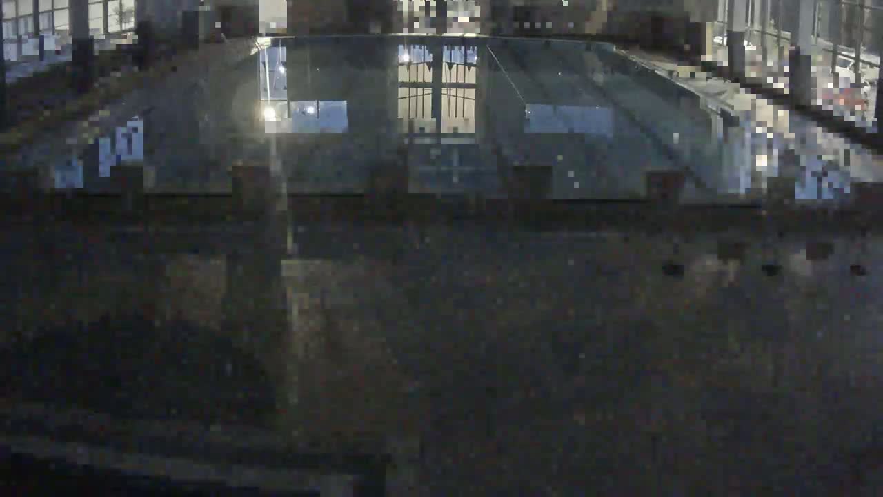 Trenčín, Municipal Swimming Pool Indoor Live Cam - Trencin, Okres Trencin, Slovakia