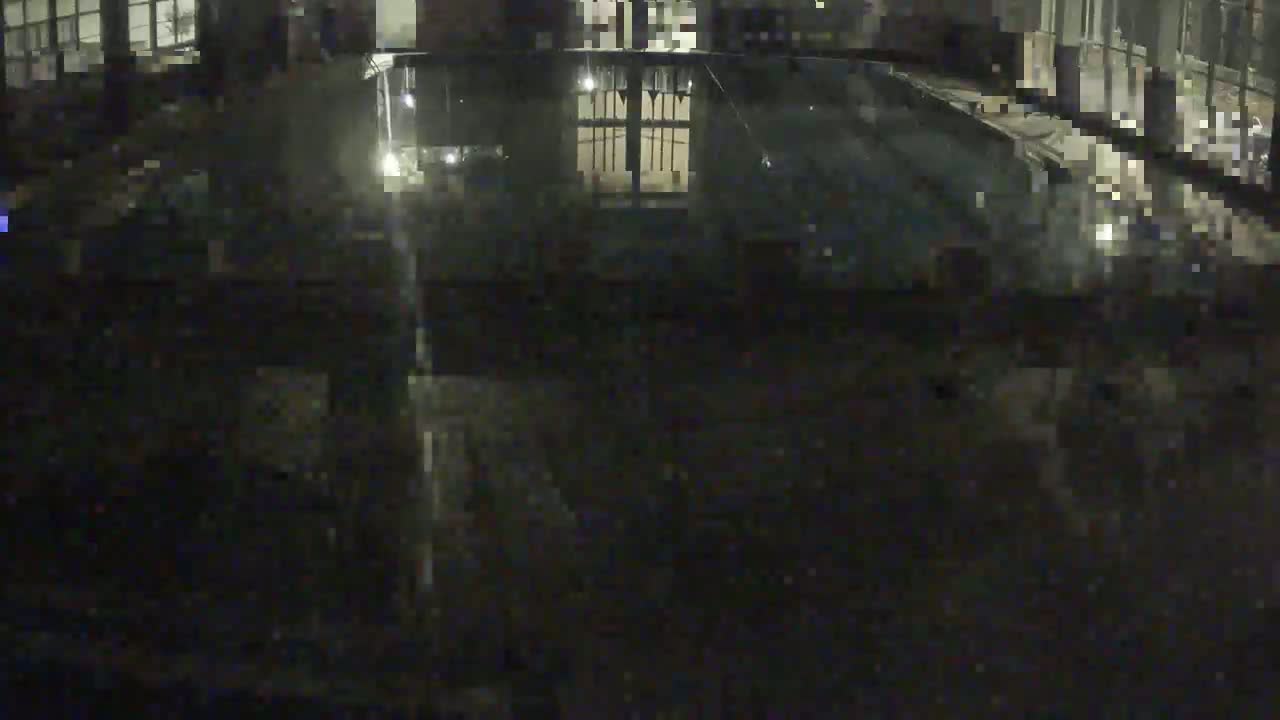 Trenčín, Municipal Swimming Pool Indoor Live Cam - Trencin, Okres Trencin, Slovakia