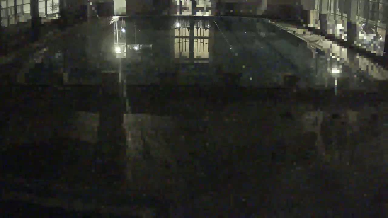 Trenčín, Municipal Swimming Pool Indoor Live Cam - Trencin, Okres Trencin, Slovakia