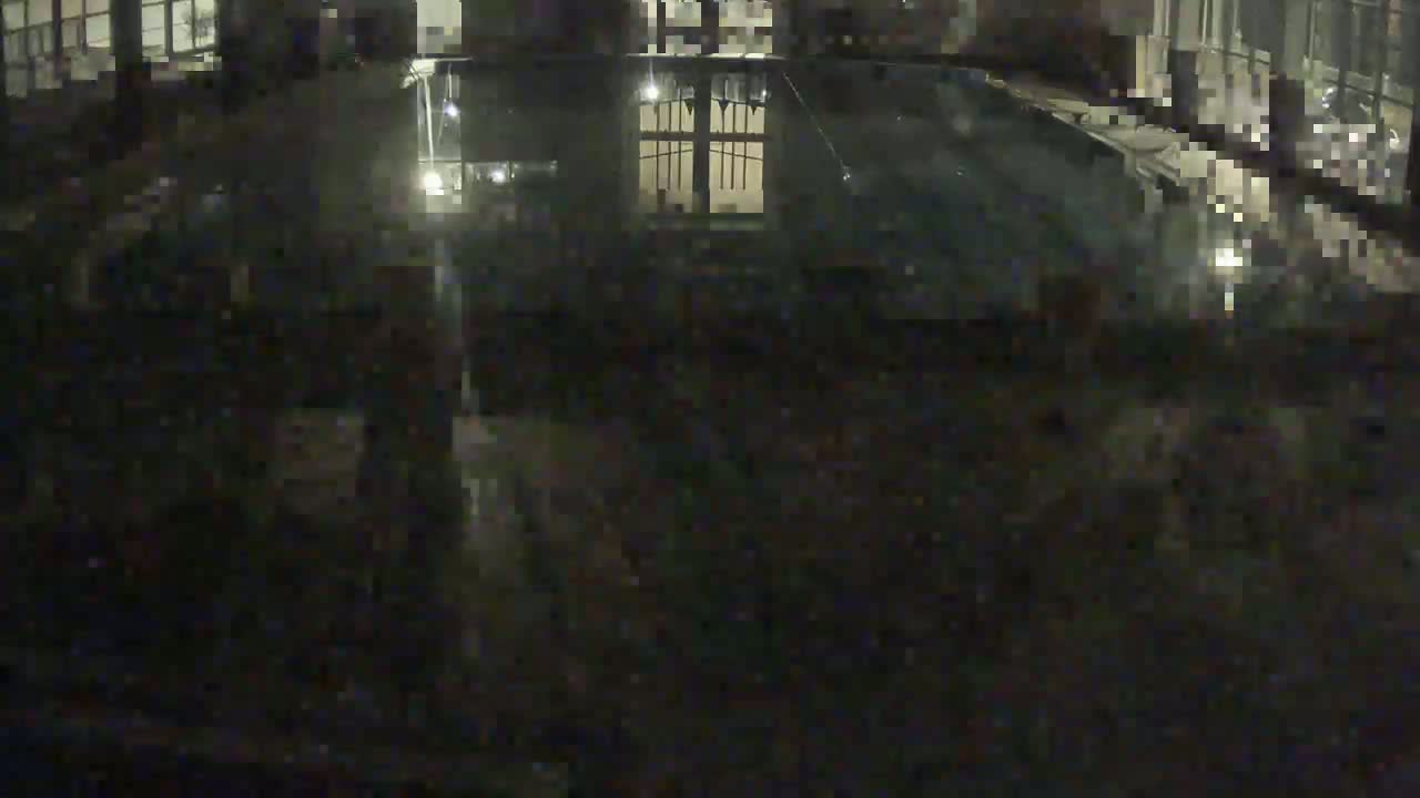 Trenčín, Municipal Swimming Pool Indoor Live Cam - Trencin, Okres Trencin, Slovakia