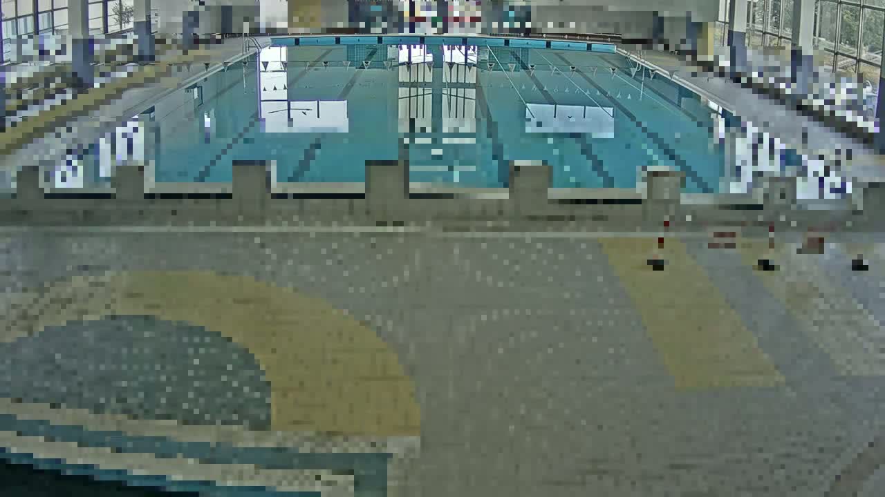 Trenčín, Municipal Swimming Pool Indoor Live Cam - Trencin, Okres Trencin, Slovakia