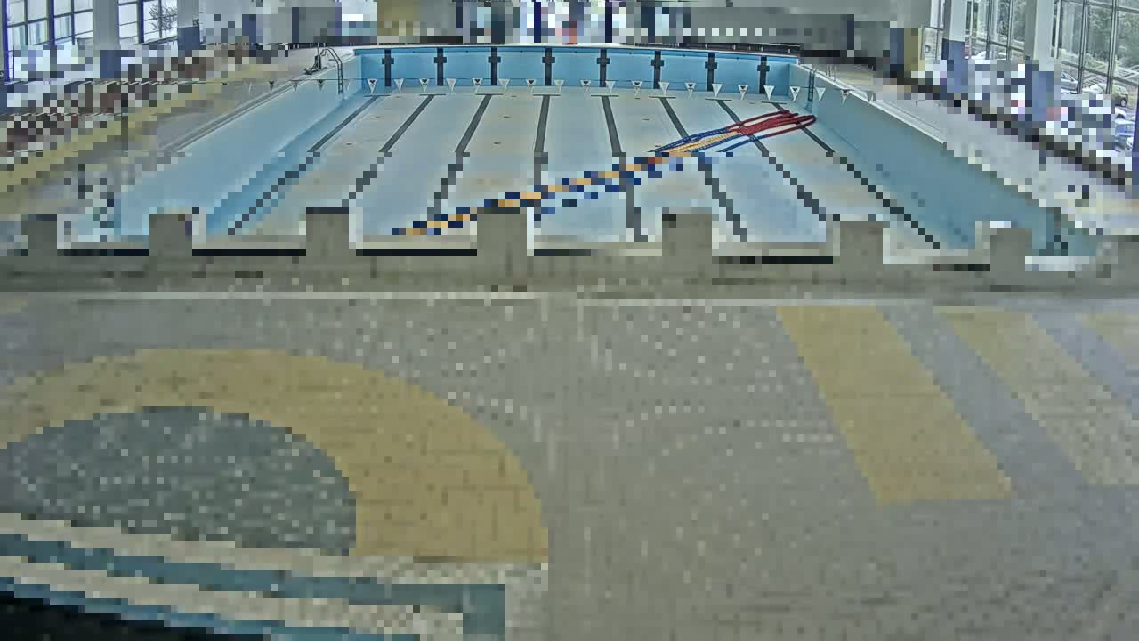 Trenčín, Municipal Swimming Pool Indoor Live Cam - Trencin, Okres Trencin, Slovakia