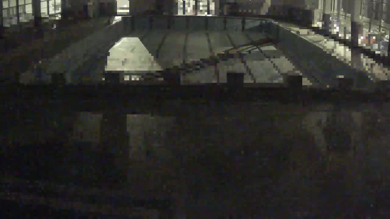 Trenčín, Municipal Swimming Pool Indoor Live Cam - Trencin, Okres Trencin, Slovakia