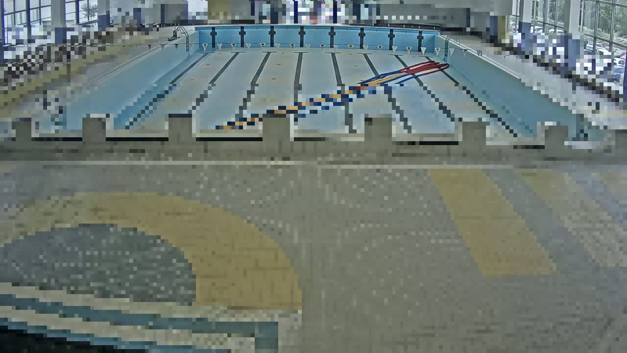 Trenčín, Municipal Swimming Pool Indoor Live Cam - Trencin, Okres Trencin, Slovakia