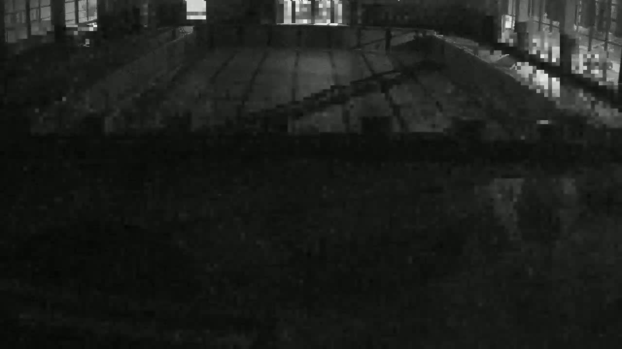 Trenčín, Municipal Swimming Pool Indoor Live Cam - Trencin, Okres Trencin, Slovakia