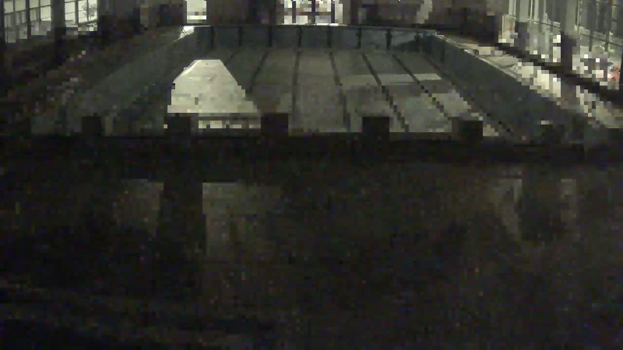Trenčín, Municipal Swimming Pool Indoor Live Cam - Trencin, Okres Trencin, Slovakia