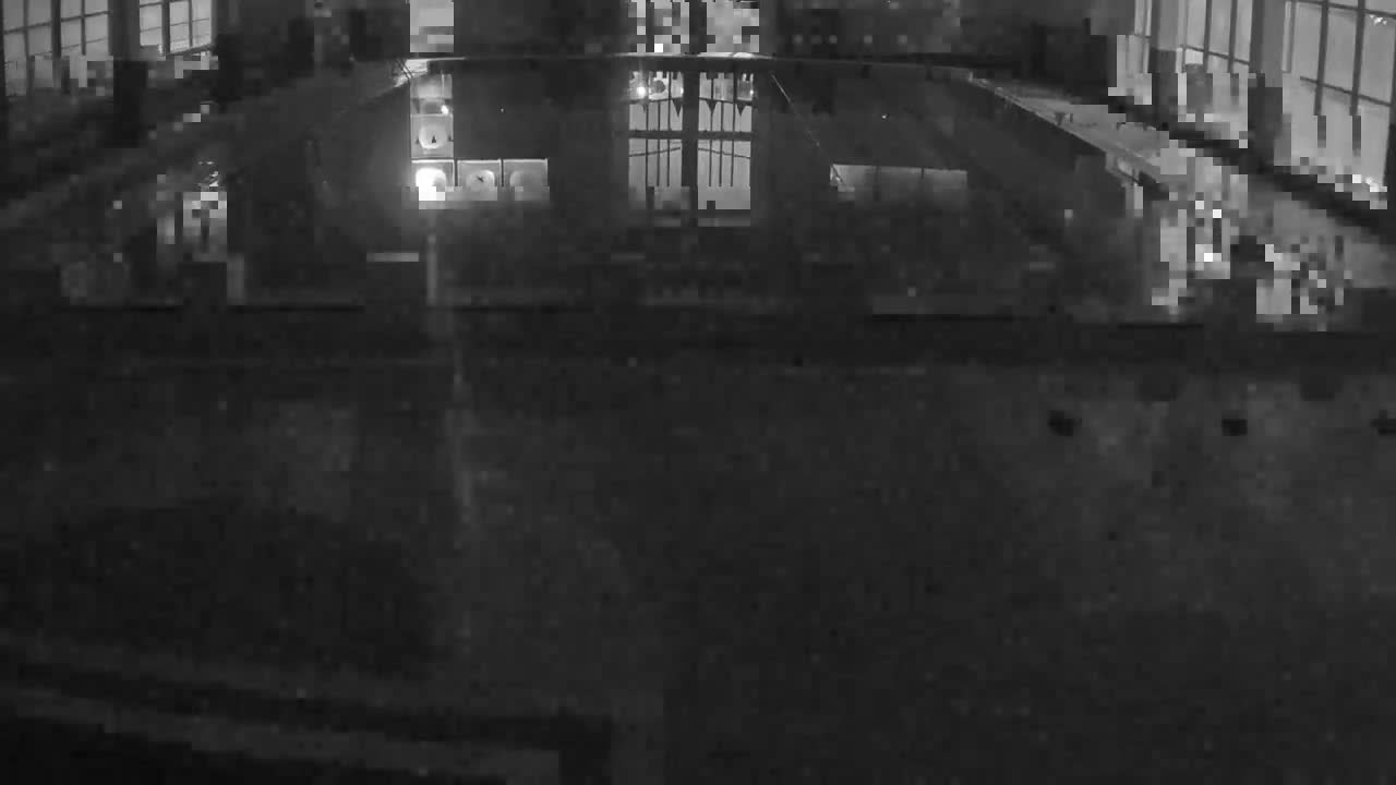 Trenčín, Municipal Swimming Pool Indoor Live Cam - Trencin, Okres Trencin, Slovakia