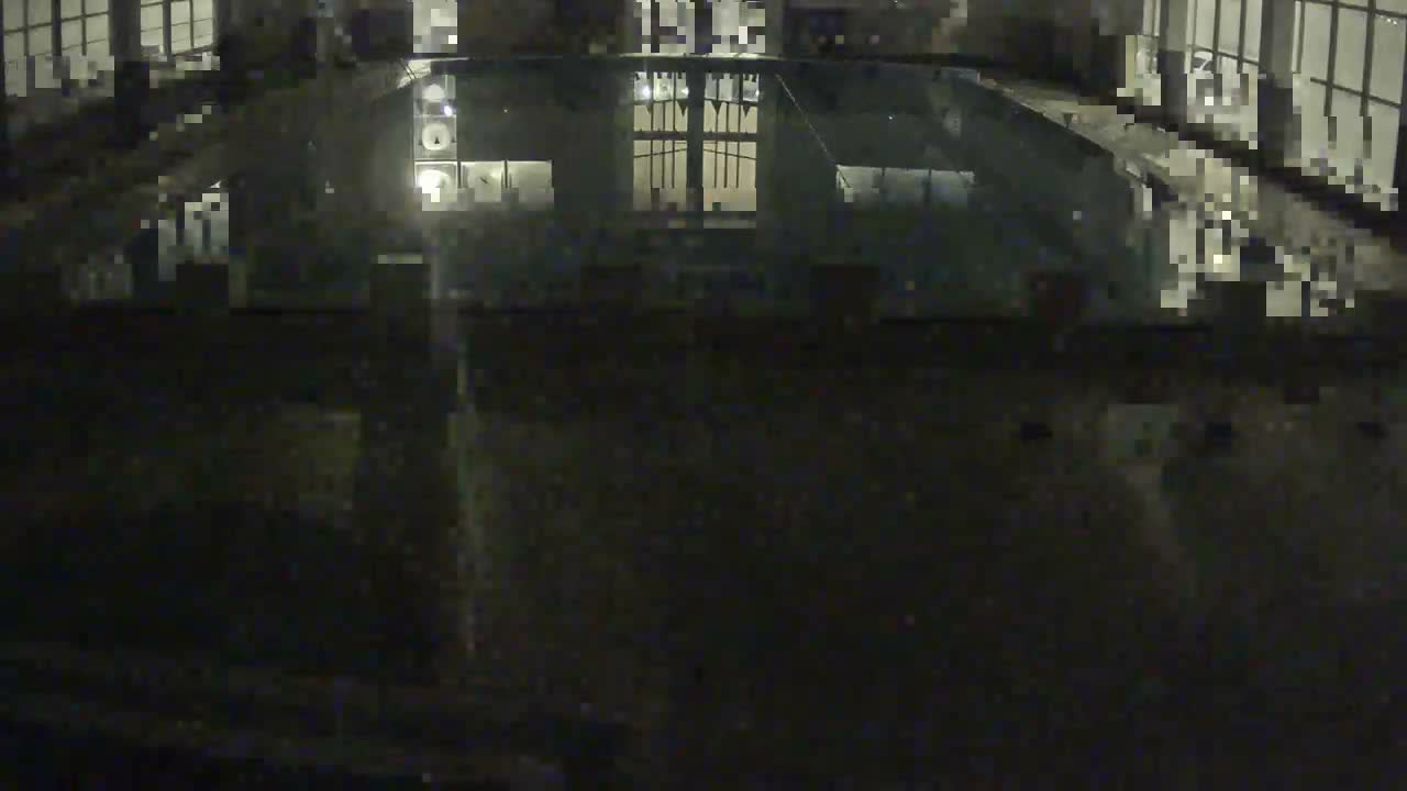 Trenčín, Municipal Swimming Pool Indoor Live Cam - Trencin, Okres Trencin, Slovakia