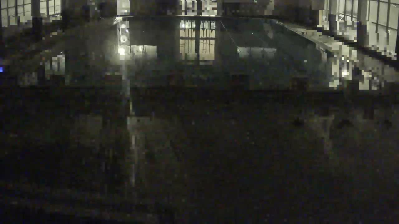 Trenčín, Municipal Swimming Pool Indoor Live Cam - Trencin, Okres Trencin, Slovakia