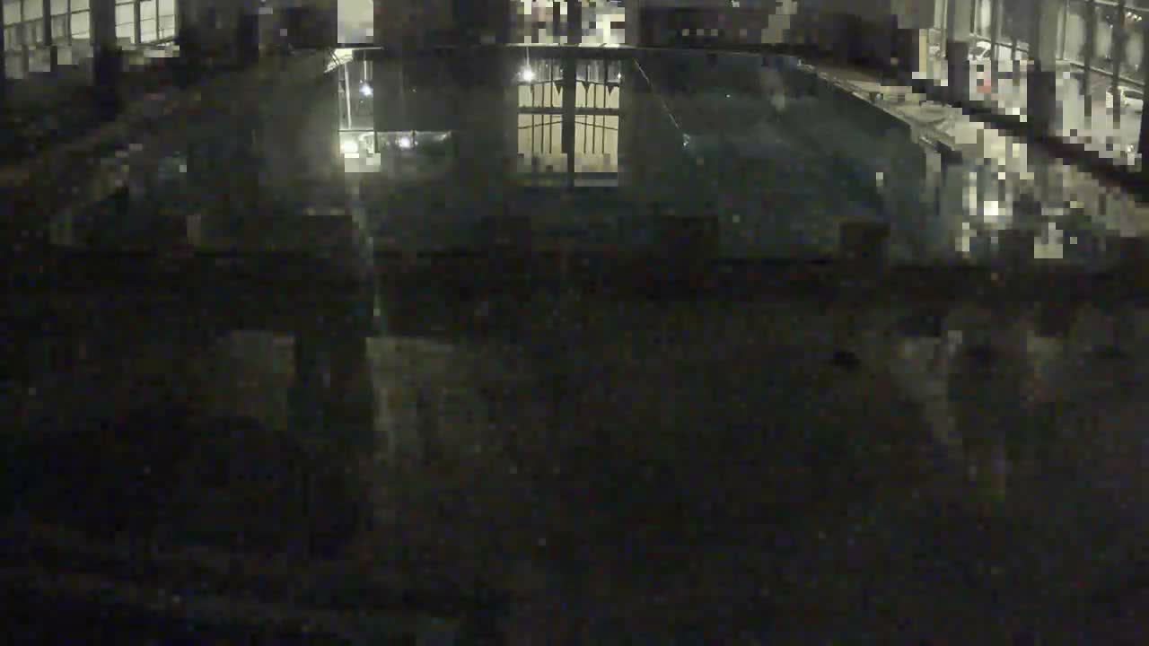 Trenčín, Municipal Swimming Pool Indoor Live Cam - Trencin, Okres Trencin, Slovakia