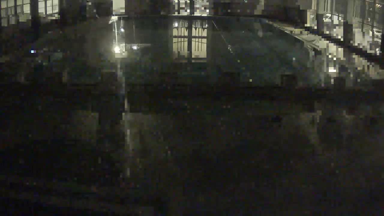 Trenčín, Municipal Swimming Pool Indoor Live Cam - Trencin, Okres Trencin, Slovakia