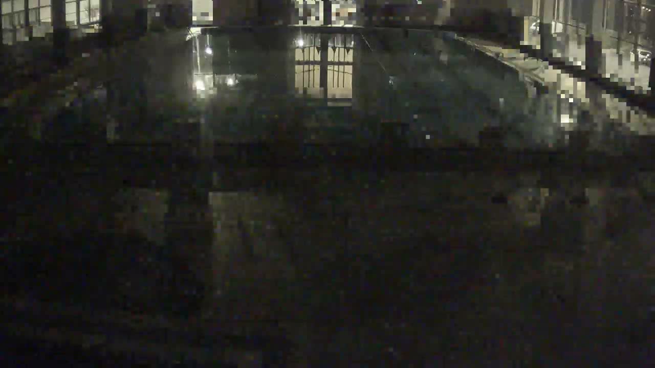 Trenčín, Municipal Swimming Pool Indoor Live Cam - Trencin, Okres Trencin, Slovakia