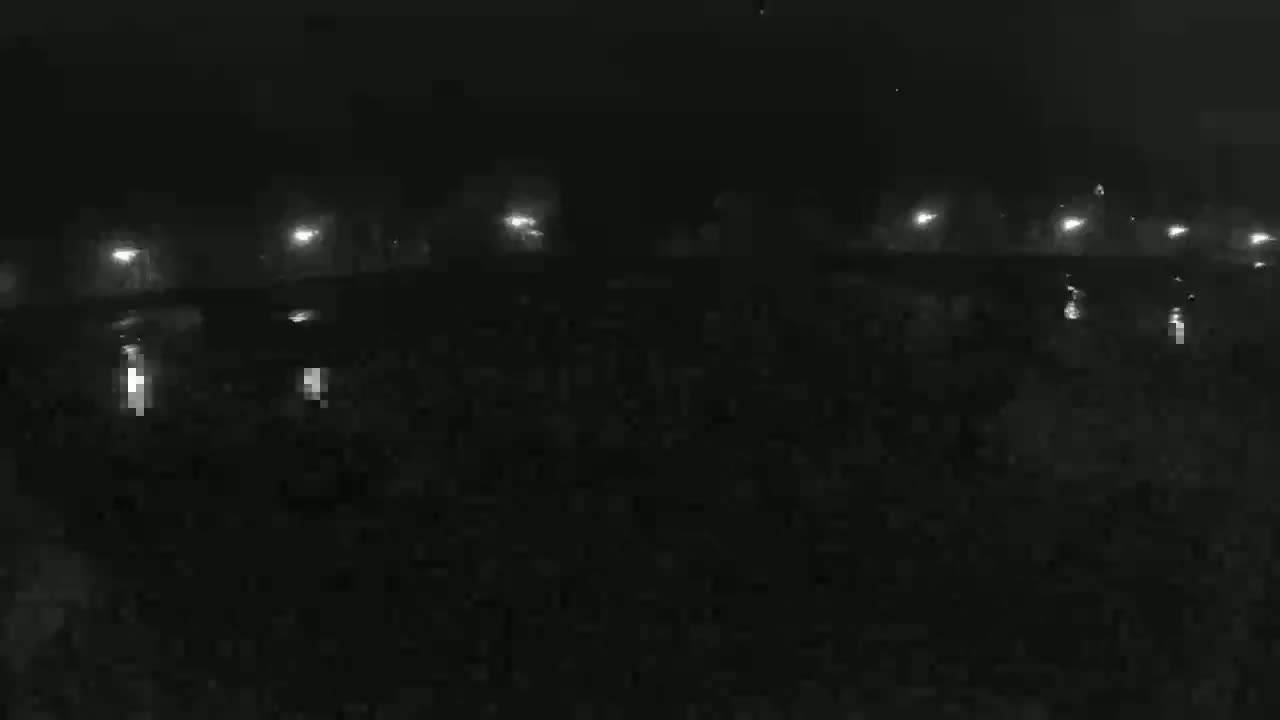 Trenčín, Summer Swimming Pool Outdoor  Live Cam - Trencin, Okres Trencin, Slovakia