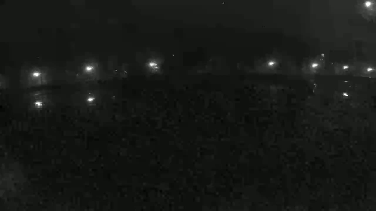 Trenčín, Summer Swimming Pool Outdoor & Trencin Castle Live Cam - Trencin, Okres Trencin, Slovakia