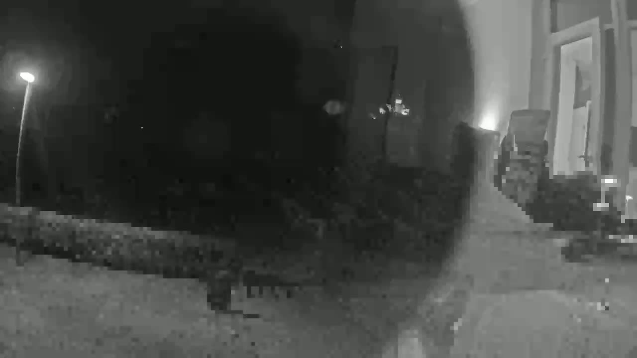 Trenčín, Summer Swimming Pool Outdoor & Trencin Castle Live Cam - Trencin, Okres Trencin, Slovakia
