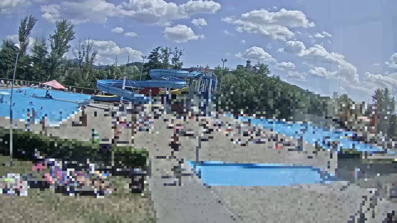 Trenčín, Summer Swimming Pool Outdoor  Live Cam - Trencin, Okres Trencin, Slovakia