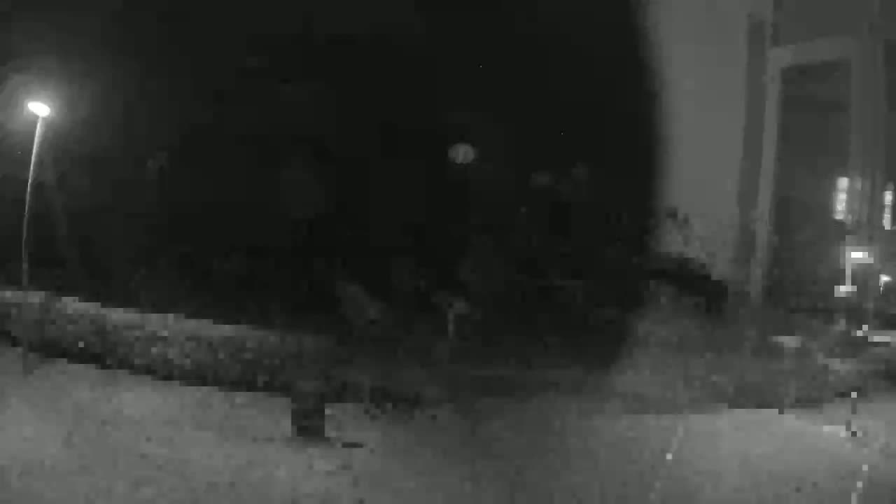 Trenčín, Summer Swimming Pool Outdoor  Live Cam - Trencin, Okres Trencin, Slovakia