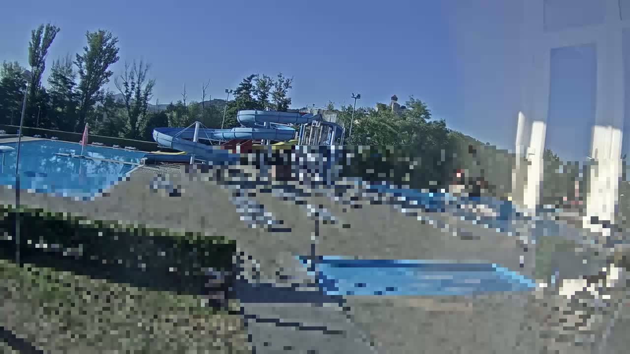Trenčín, Summer Swimming Pool Outdoor  Live Cam - Trencin, Okres Trencin, Slovakia