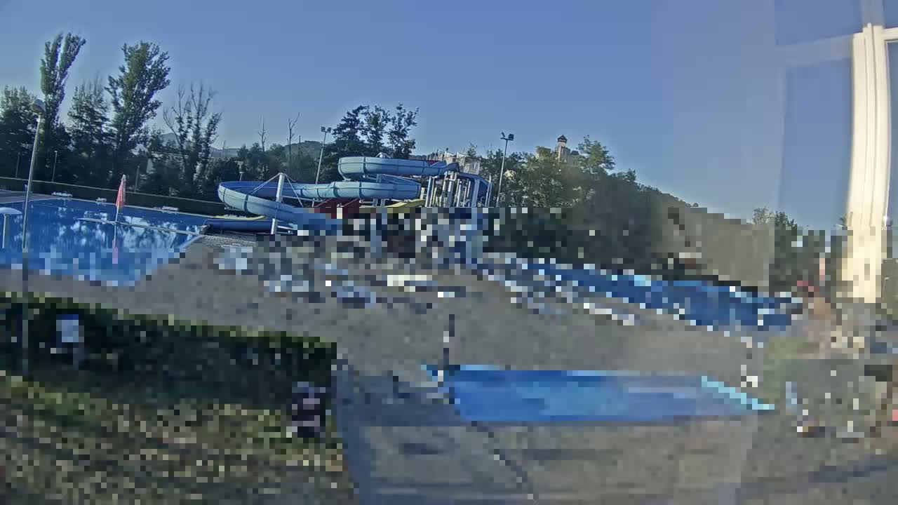 Trenčín, Summer Swimming Pool Outdoor  Live Cam - Trencin, Okres Trencin, Slovakia