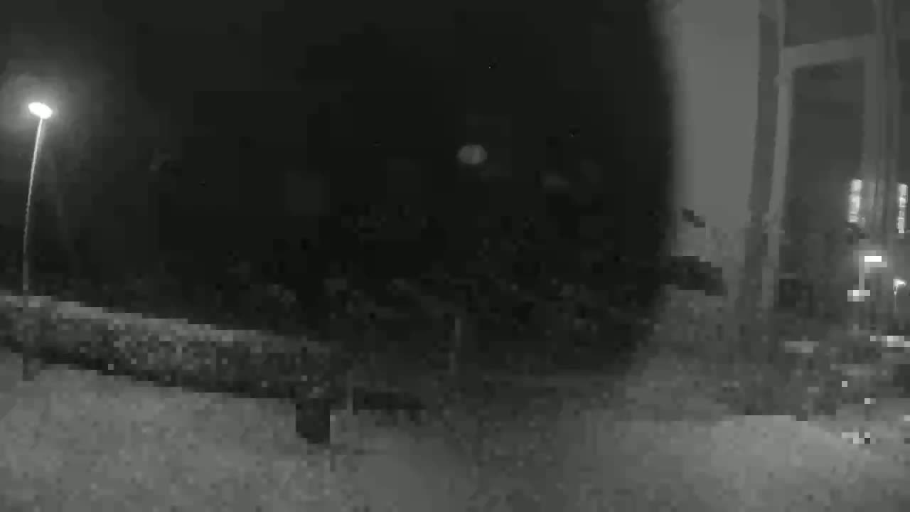 Trenčín, Summer Swimming Pool Outdoor  Live Cam - Trencin, Okres Trencin, Slovakia