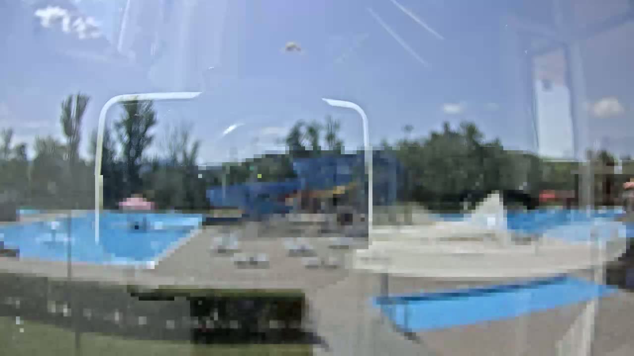 Trenčín, Summer Swimming Pool Outdoor  Live Cam - Trencin, Okres Trencin, Slovakia