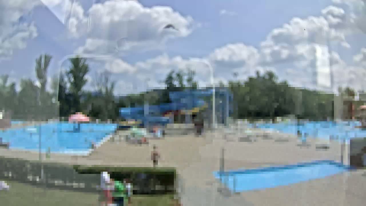 Trenčín, Summer Swimming Pool Outdoor  Live Cam - Trencin, Okres Trencin, Slovakia