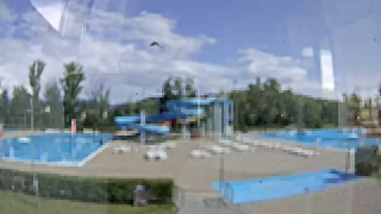 Trenčín, Summer Swimming Pool Outdoor  Live Cam - Trencin, Okres Trencin, Slovakia