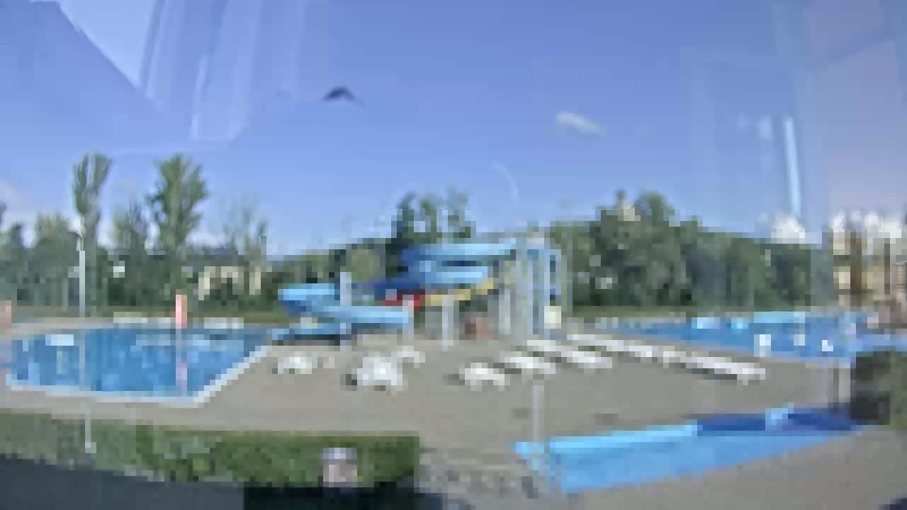Trenčín, Summer Swimming Pool Outdoor  Live Cam - Trencin, Okres Trencin, Slovakia