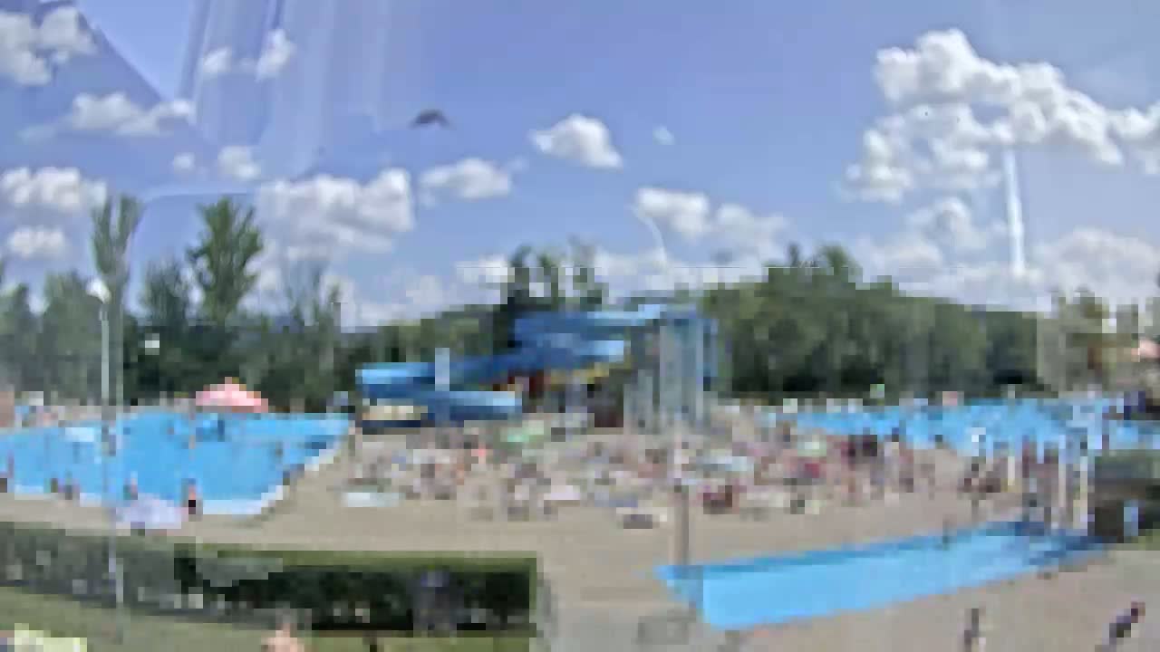 Trenčín, Summer Swimming Pool Outdoor  Live Cam - Trencin, Okres Trencin, Slovakia