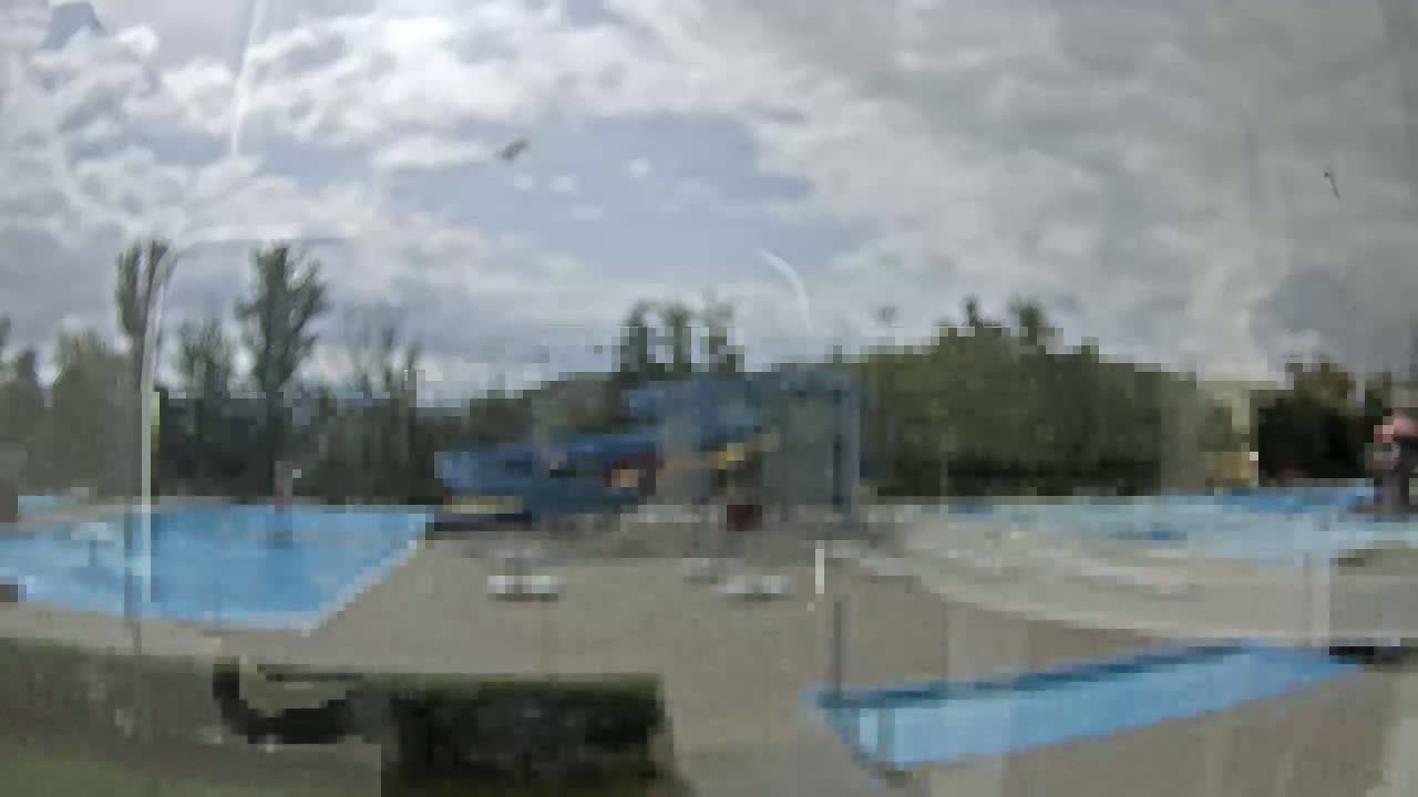 Trenčín, Summer Swimming Pool Outdoor  Live Cam - Trencin, Okres Trencin, Slovakia