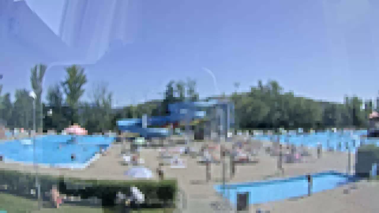 Trenčín, Summer Swimming Pool Outdoor  Live Cam - Trencin, Okres Trencin, Slovakia