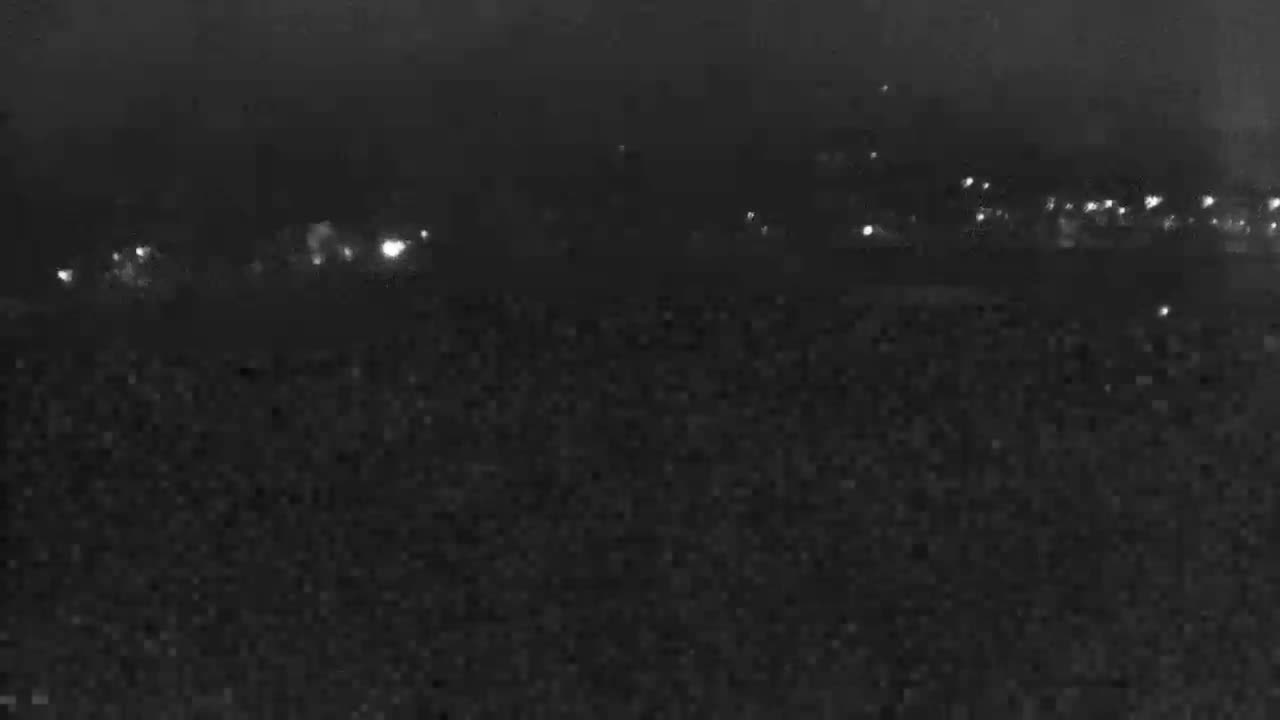 Trenčín, Summer Swimming Pool Outdoor  Live Cam - Trencin, Okres Trencin, Slovakia