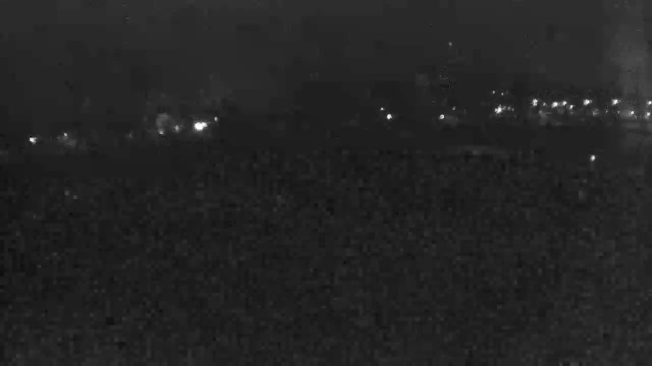 Trenčín, Summer Swimming Pool Outdoor  Live Cam - Trencin, Okres Trencin, Slovakia