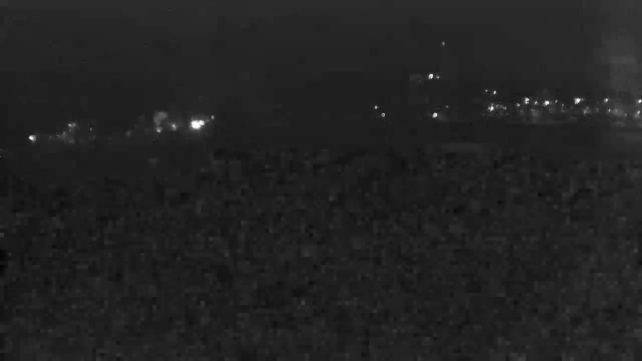 Trenčín, Summer Swimming Pool Outdoor  Live Cam - Trencin, Okres Trencin, Slovakia