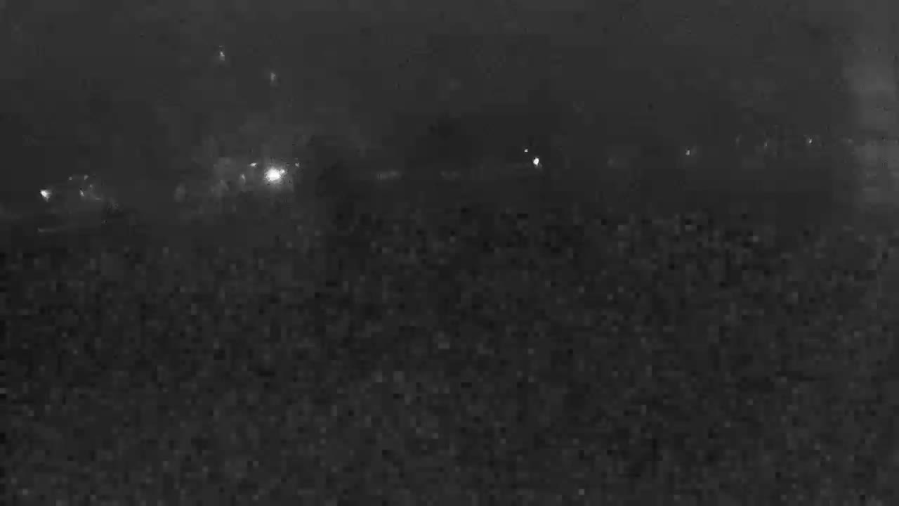 Trenčín, Summer Swimming Pool Outdoor  Live Cam - Trencin, Okres Trencin, Slovakia