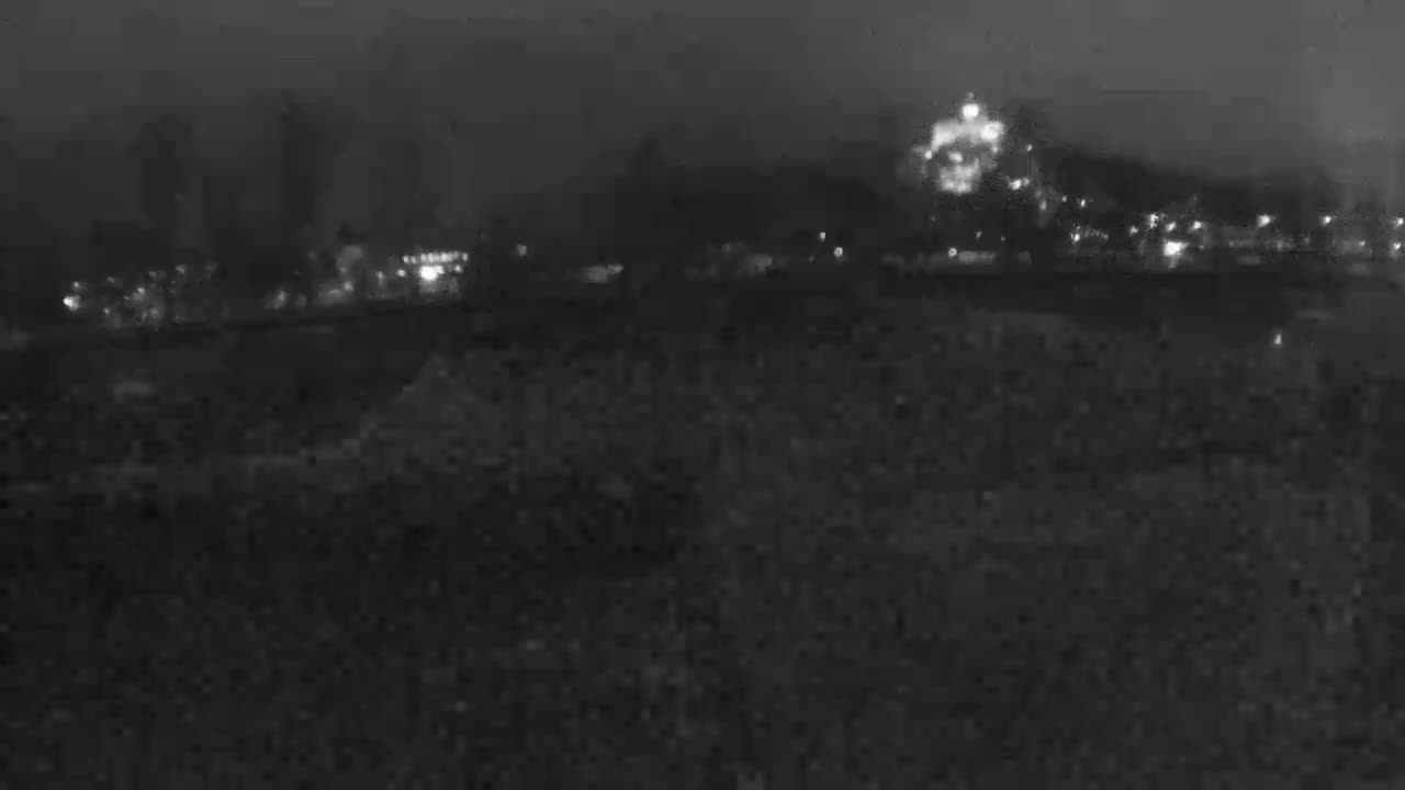 Trenčín, Summer Swimming Pool Outdoor  Live Cam - Trencin, Okres Trencin, Slovakia