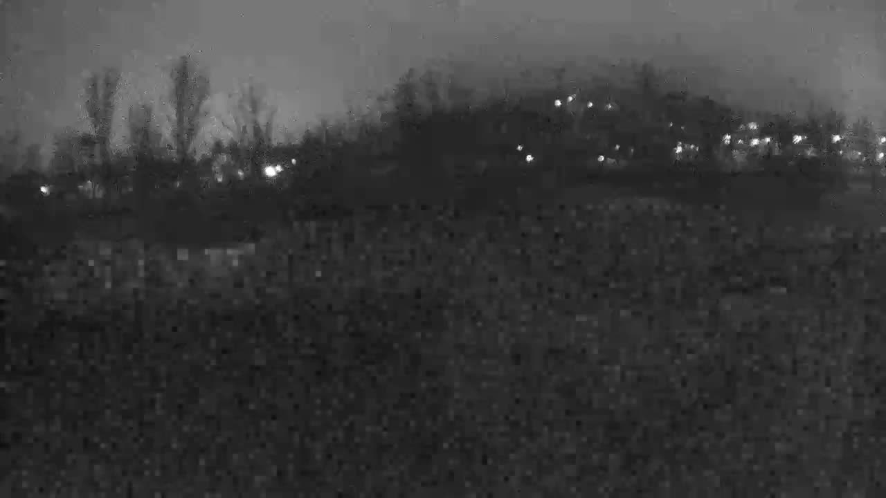 Trenčín, Summer Swimming Pool Outdoor  Live Cam - Trencin, Okres Trencin, Slovakia