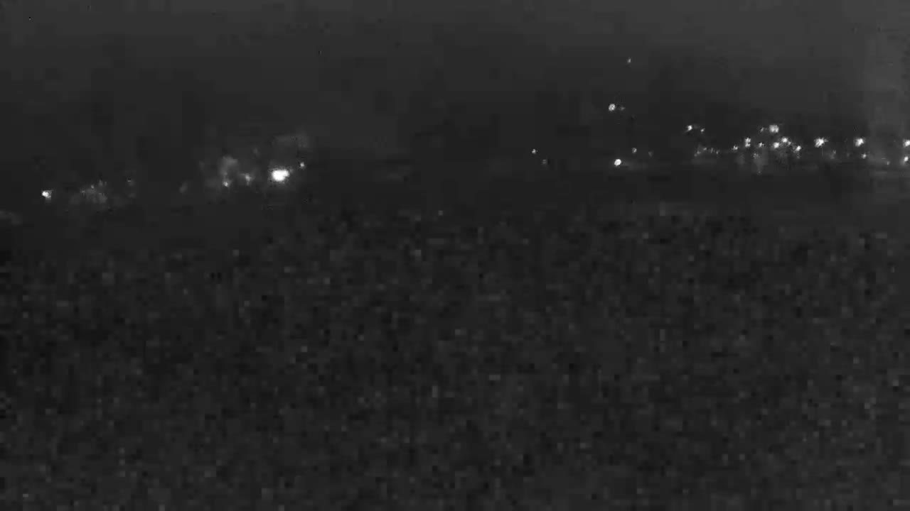 Trenčín, Summer Swimming Pool Outdoor  Live Cam - Trencin, Okres Trencin, Slovakia