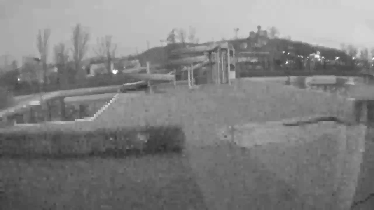 Trenčín, Summer Swimming Pool Outdoor  Live Cam - Trencin, Okres Trencin, Slovakia