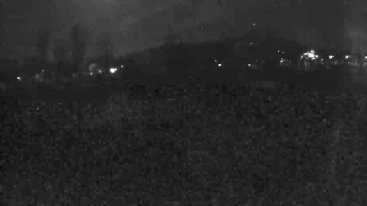 Trenčín, Summer Swimming Pool Outdoor  Live Cam - Trencin, Okres Trencin, Slovakia