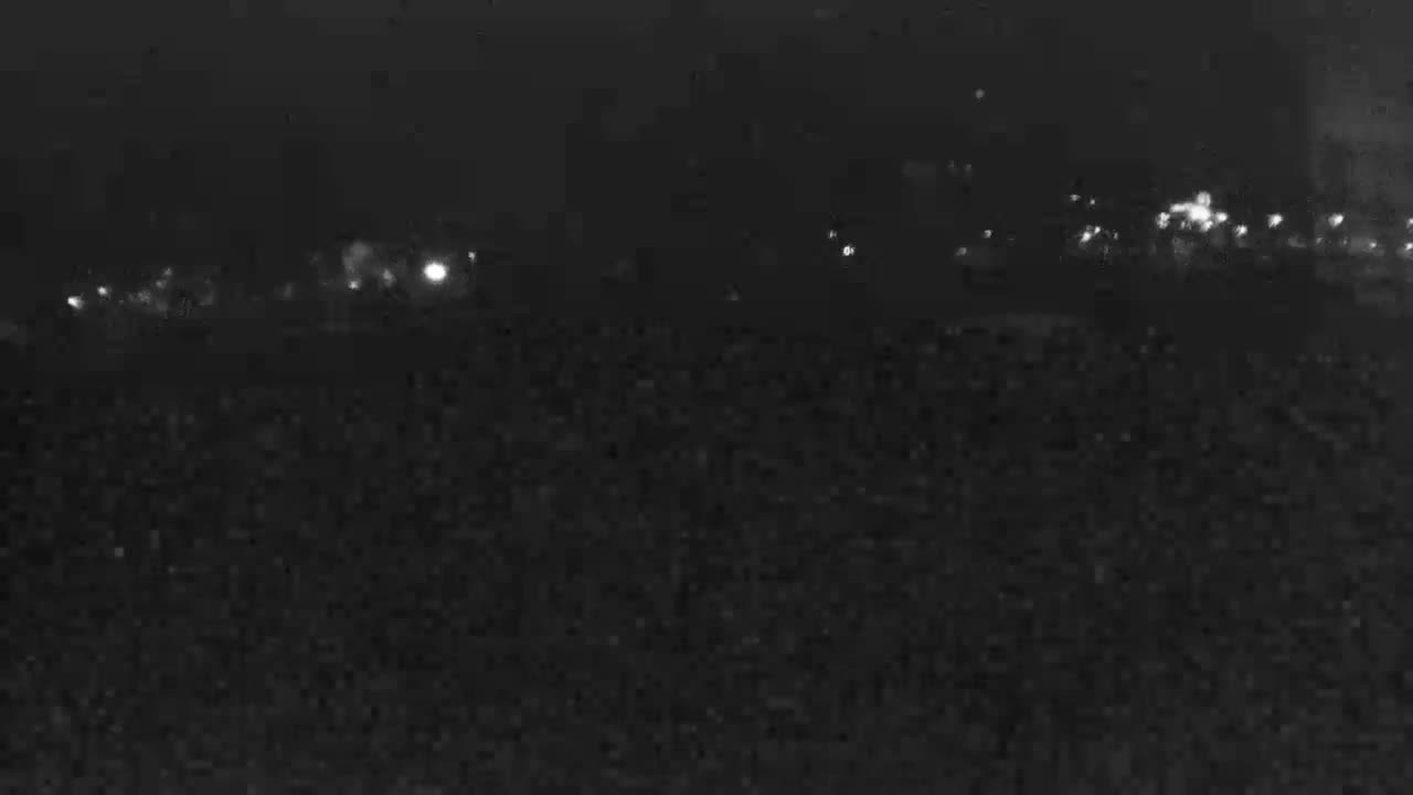 Trenčín, Summer Swimming Pool Outdoor  Live Cam - Trencin, Okres Trencin, Slovakia