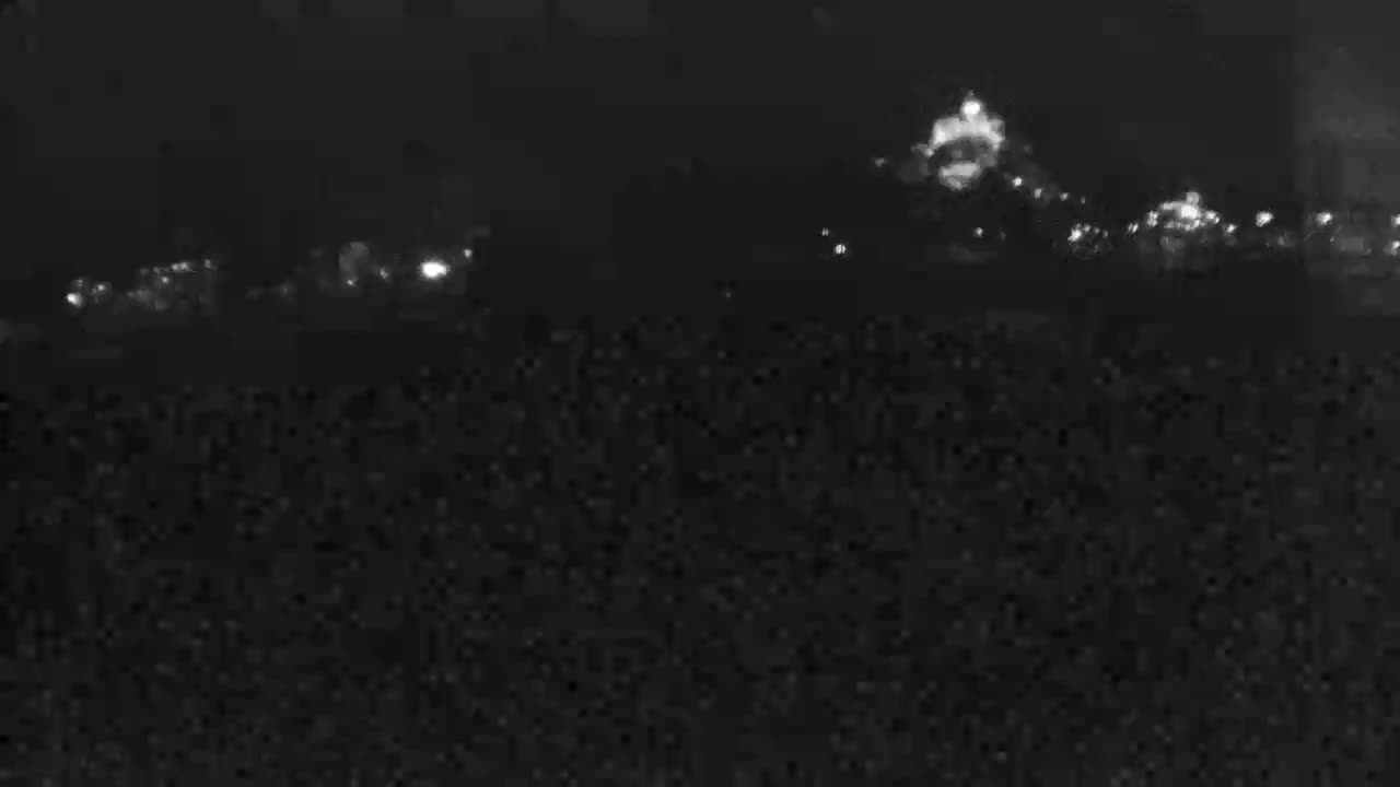 Trenčín, Summer Swimming Pool Outdoor  Live Cam - Trencin, Okres Trencin, Slovakia