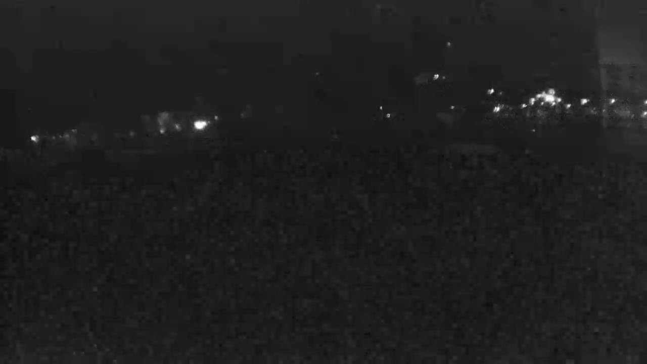Trenčín, Summer Swimming Pool Outdoor  Live Cam - Trencin, Okres Trencin, Slovakia