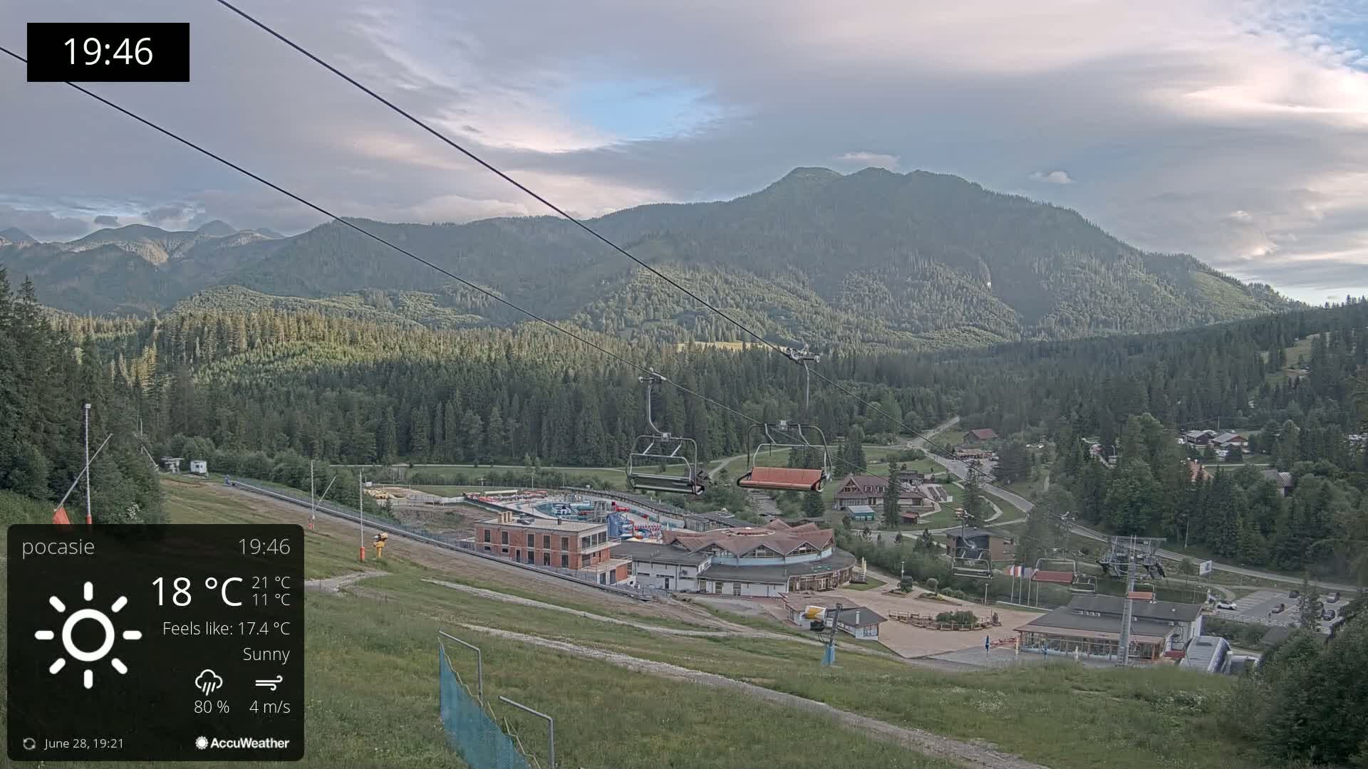 Meander Oravice Village Ski Slopes & Osobita Mountain Live Cam - Vitanova, Tvrdosin, Zilina, Slovakia