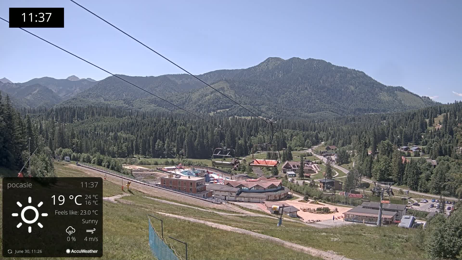Meander Oravice Village Ski Slopes & Osobita Mountain Live Cam - Vitanova, Tvrdosin, Zilina, Slovakia