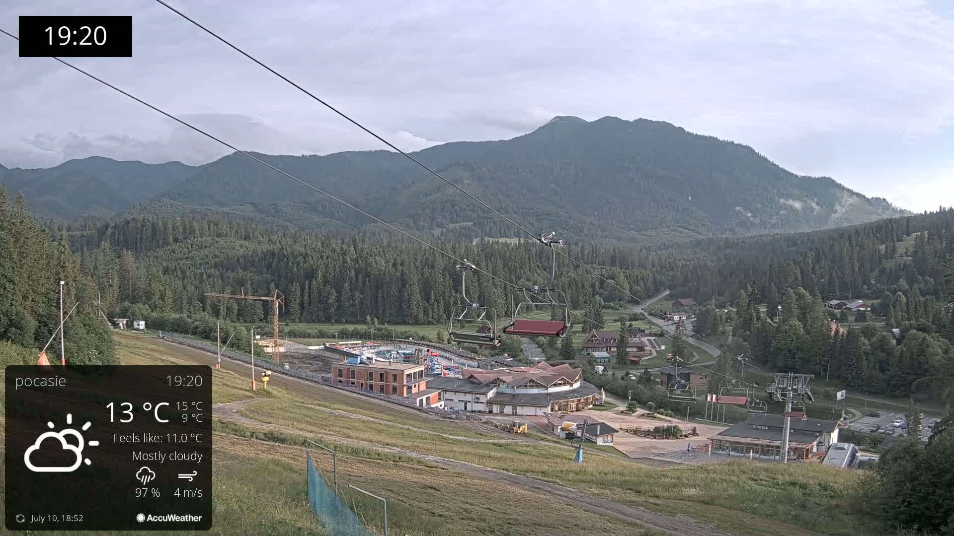Meander Oravice Village Ski Slopes & Osobita Mountain Live Cam - Vitanova, Tvrdosin, Zilina, Slovakia