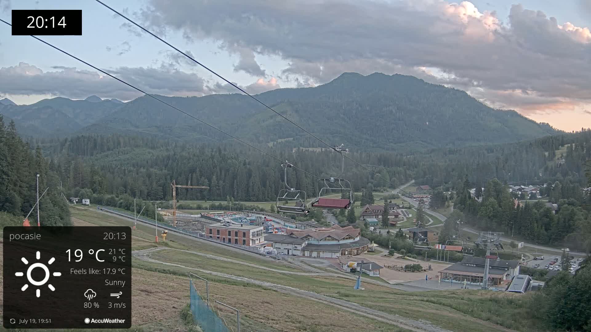 Meander Oravice Village Ski Slopes & Osobita Mountain Live Cam - Vitanova, Tvrdosin, Zilina, Slovakia