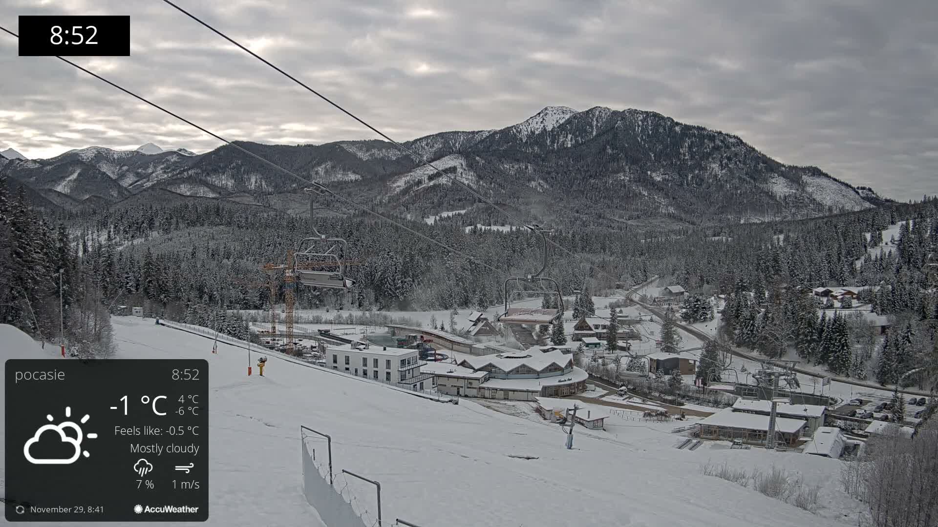 Meander Oravice Village Ski Slopes & Osobita Mountain Live Cam - Vitanova, Tvrdosin, Zilina, Slovakia