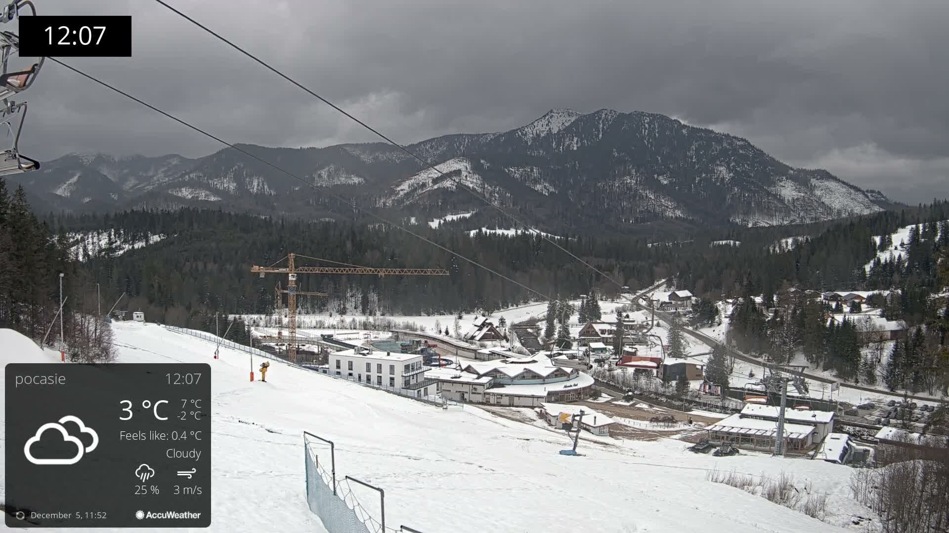 Meander Oravice Village Ski Slopes & Osobita Mountain Live Cam - Vitanova, Tvrdosin, Zilina, Slovakia