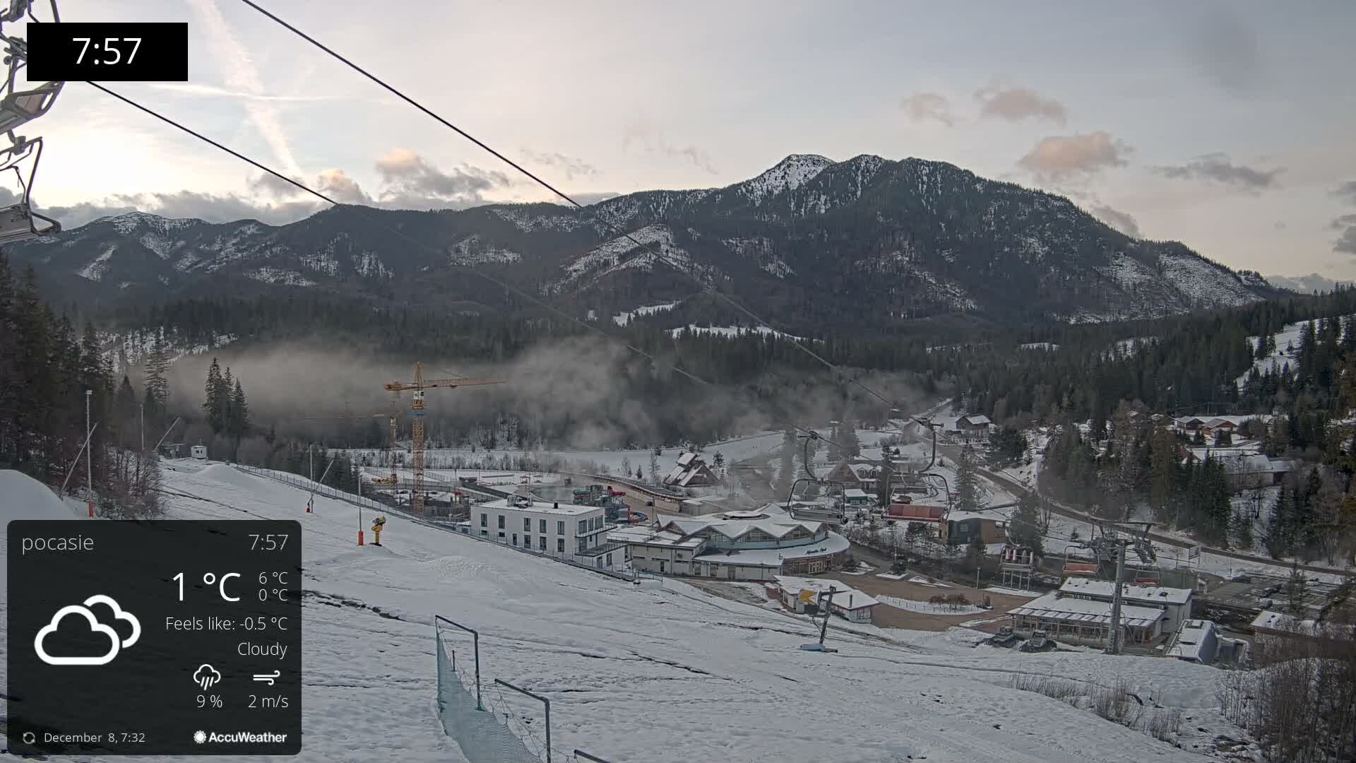 Meander Oravice Village Ski Slopes & Osobita Mountain Live Cam - Vitanova, Tvrdosin, Zilina, Slovakia